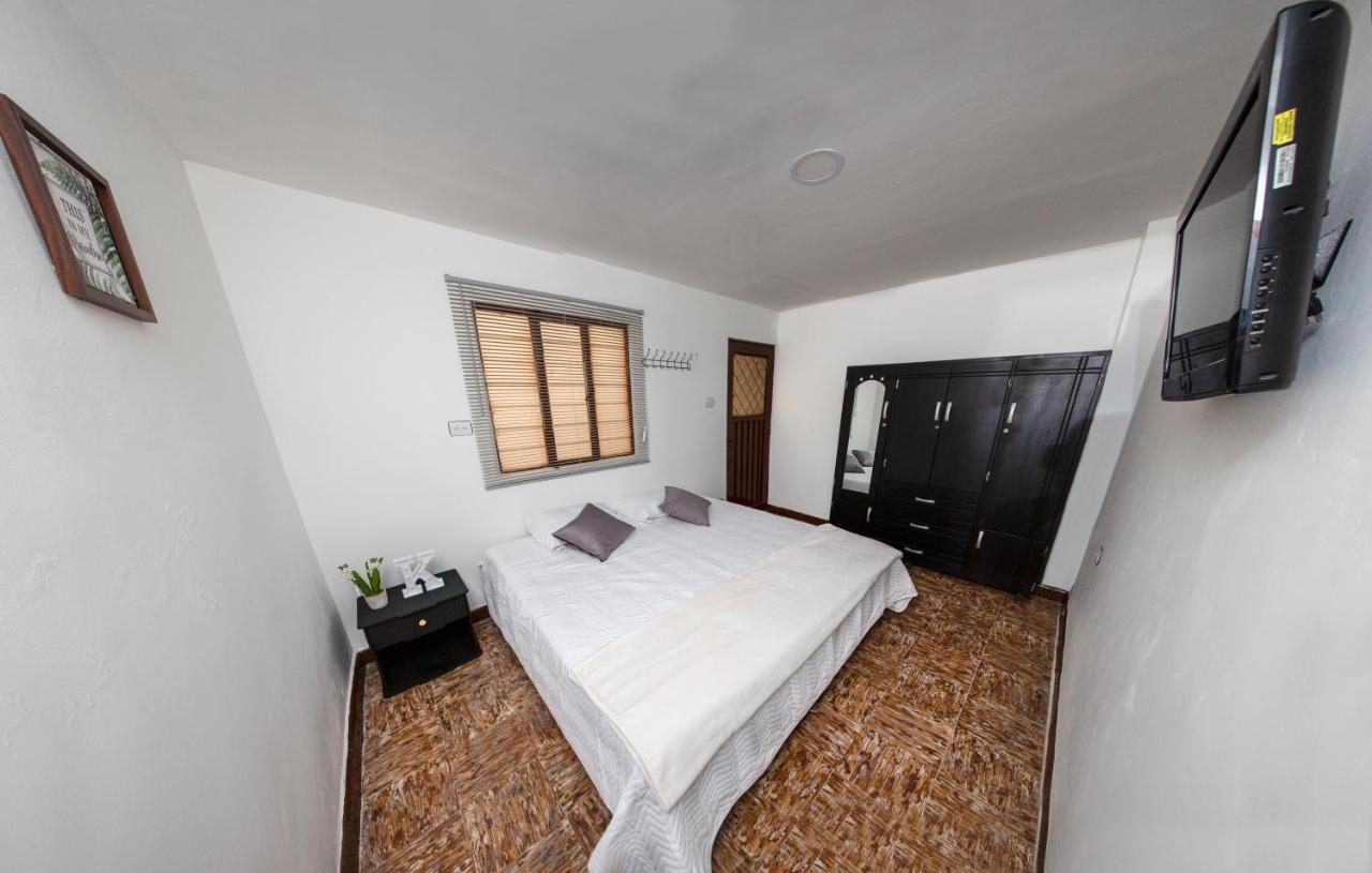 Komodo Alojamiento- Hostal Autoservicio, Ubicado Cerca Al Centro Historico - Bano Privado, Wifi , Cama 2X2 Y Agua Caliente Y Cocina Compartida Popayan Exterior foto